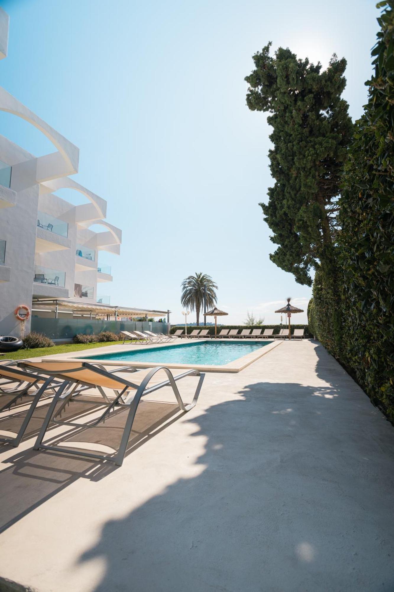 Apartamentos Bellamar Port de Pollença Ngoại thất bức ảnh